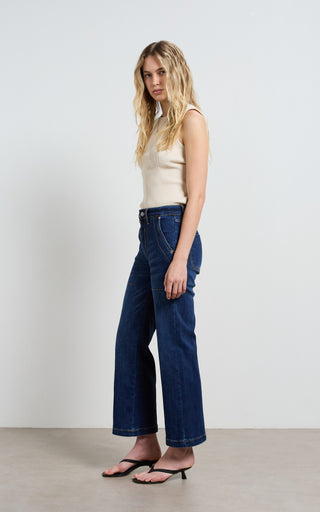 Cody cropped trousers stylish design comfortable fit perfect for formal and casual occasions