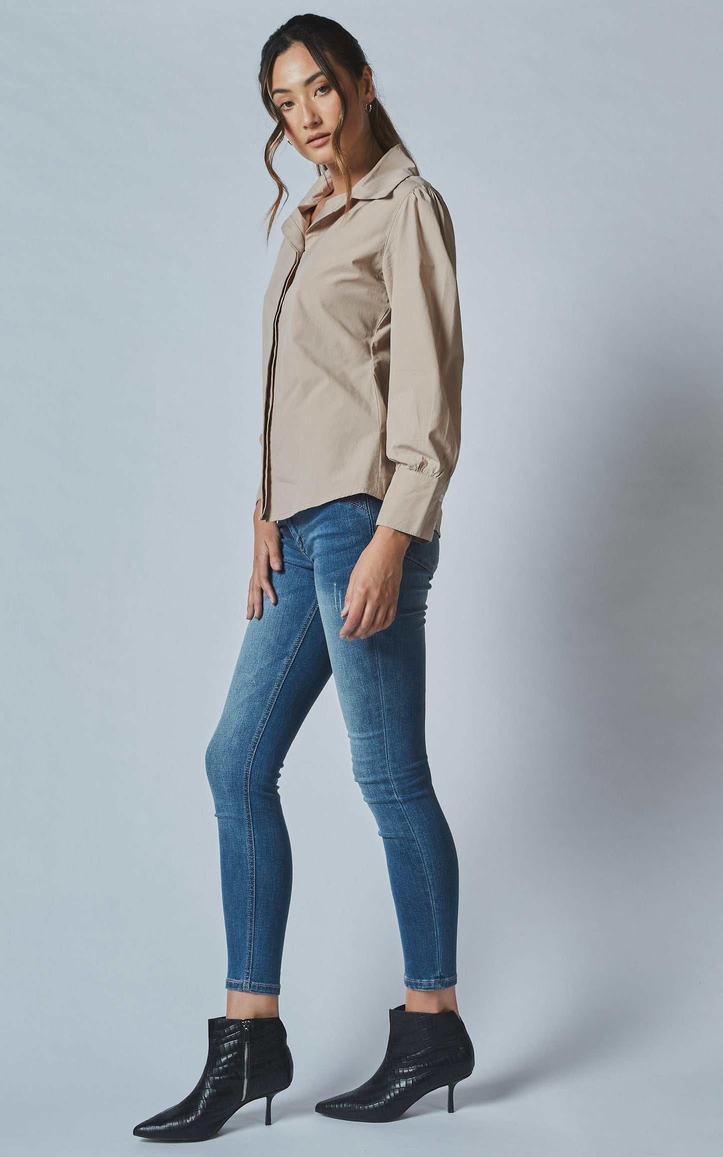 Lauren Mid Rise Insider Jeans  DRICOPER DENIM JEANS.